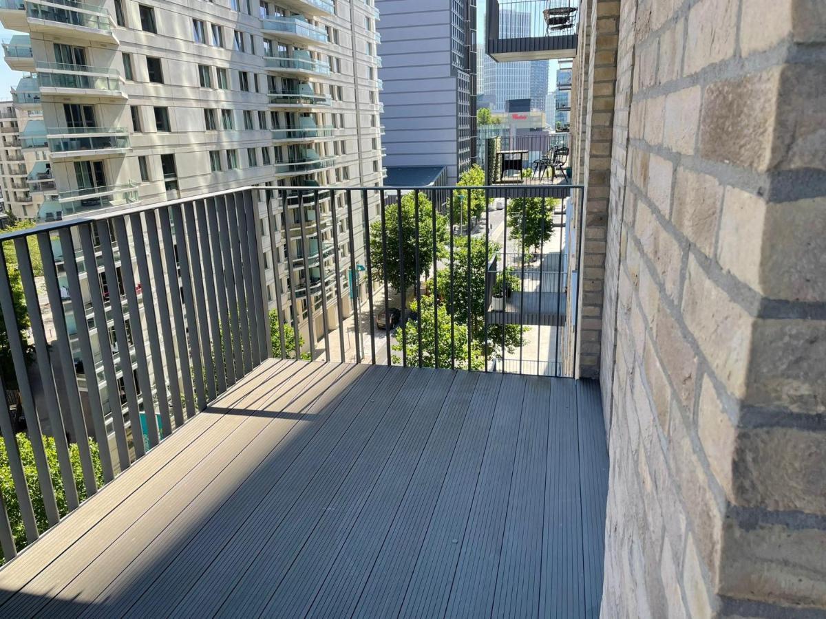 Ellie N Conys 3 Bedroom Apartment With 2 Bathrooms, An Ensuite, Kitchen And Balcony In Stratford Westfield 런던 외부 사진
